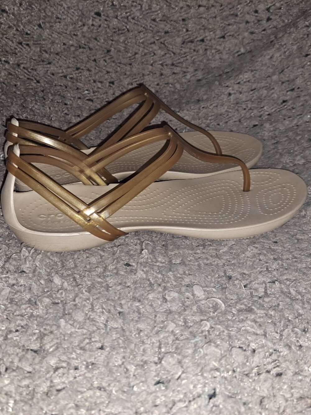 CROCS-Isabella Sandals Gold T Strap Jelly Thong Slingback-Sz 9-Excellent - Picture 5 of 8